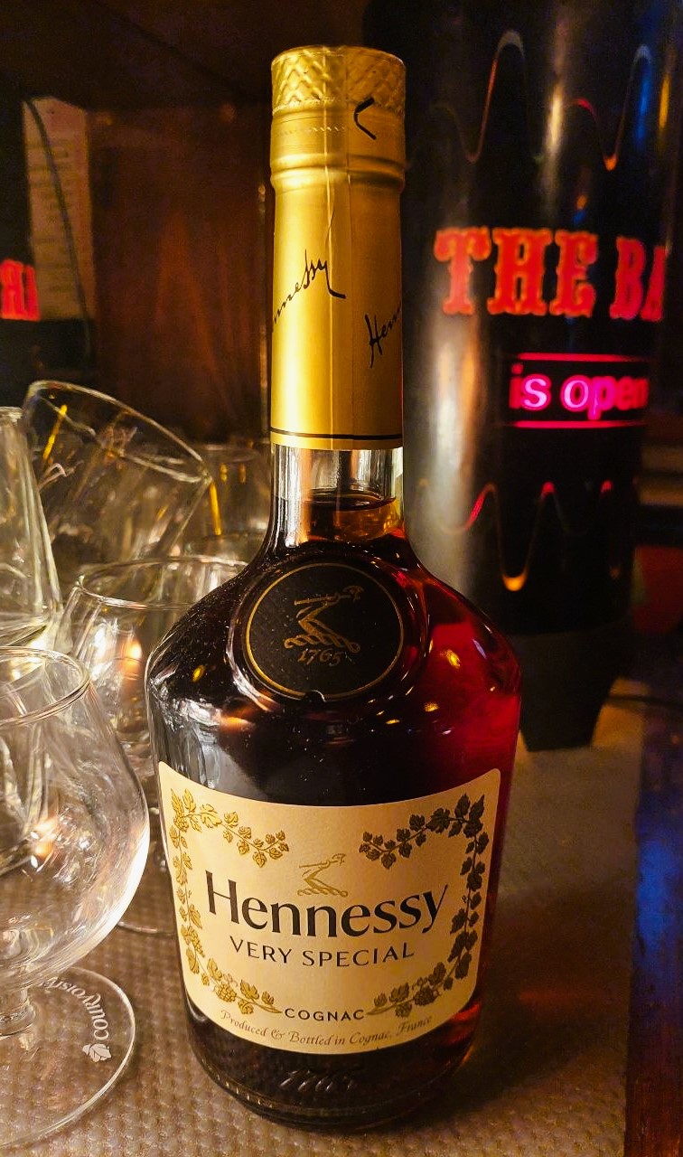 Hennessy V.S.