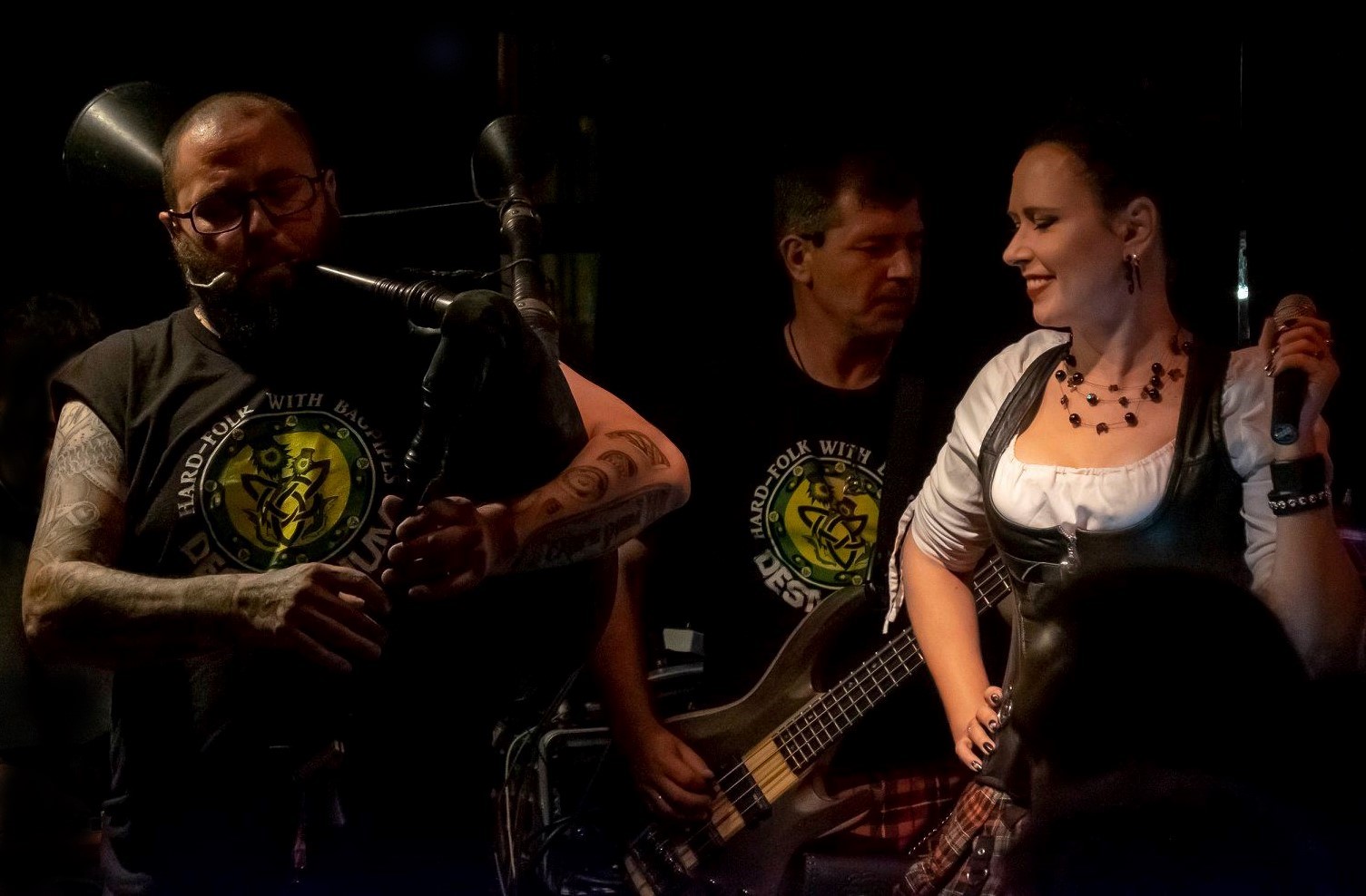Desmodium - Hard-Folk with Bagpipes at Rodeo